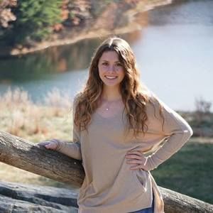 Meet your Posher, Elizabeth